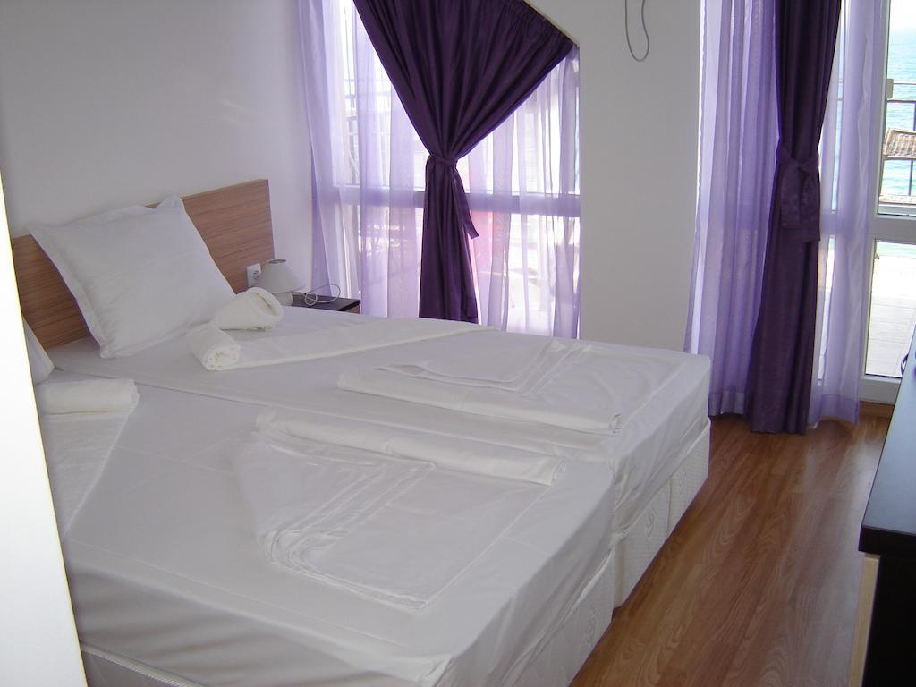 Villa Lazuren Bryag 2 Chernomorets Habitación foto